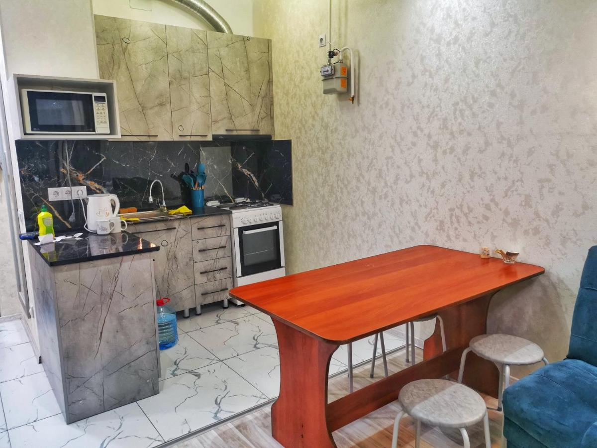 Central Apartment Bishkek Exterior foto