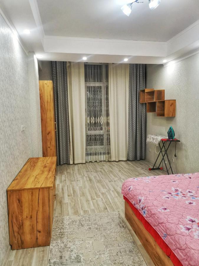 Central Apartment Bishkek Exterior foto